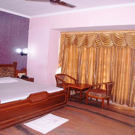 Padma Otel Puri Dış mekan fotoğraf